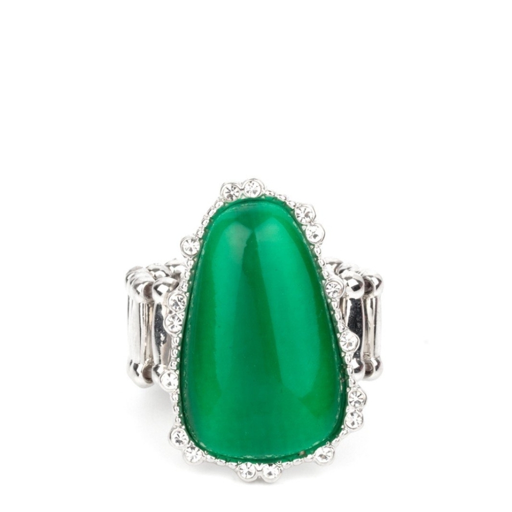 Paparazzi Green and Silver Ring with Emerald Cabochon Newport Nouveau  Fashion